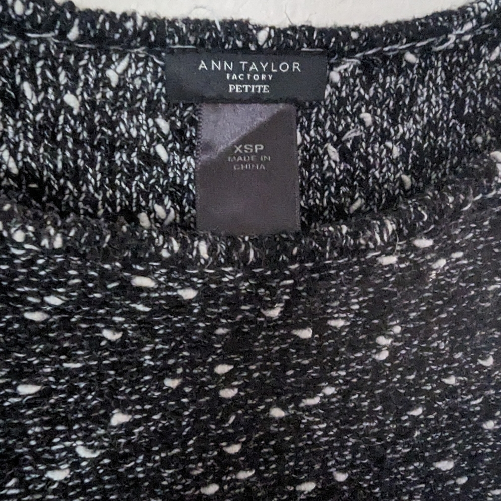 Sweater - Picture 2 of 4